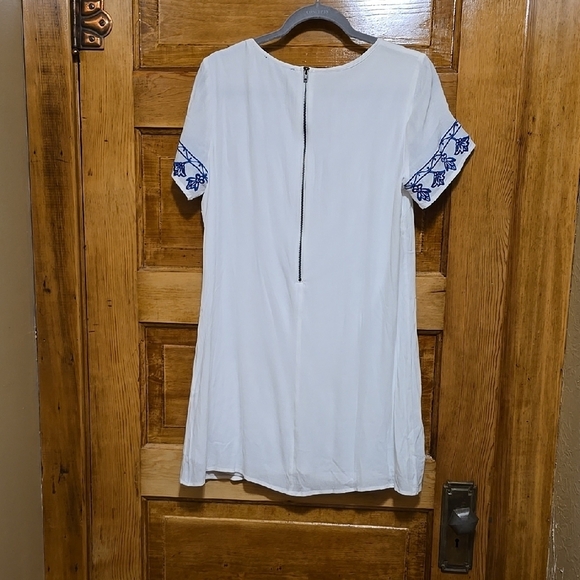 Lulu's White and Blue Embellished Mini Sheath Dress M - Picture 3 of 3